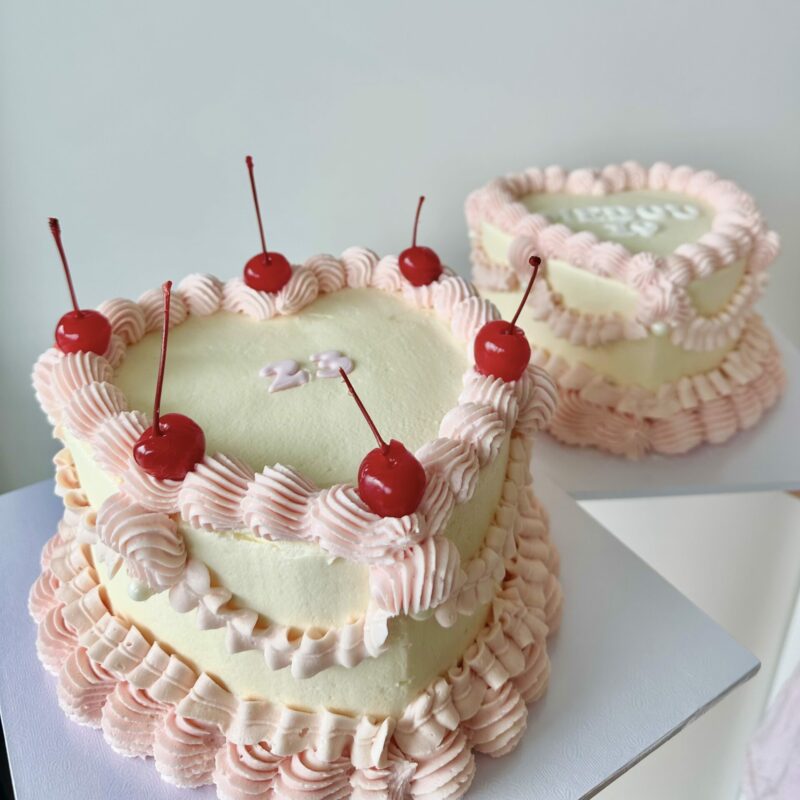 The Vintage Heart Cake